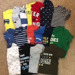 Lot of 17 Onesies Size 18 Months